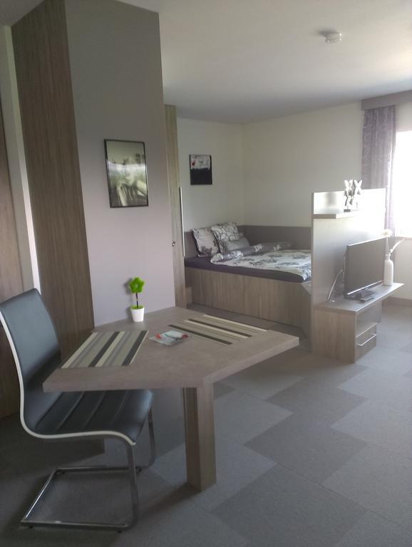 Business Apartments Hohenems Quarto foto